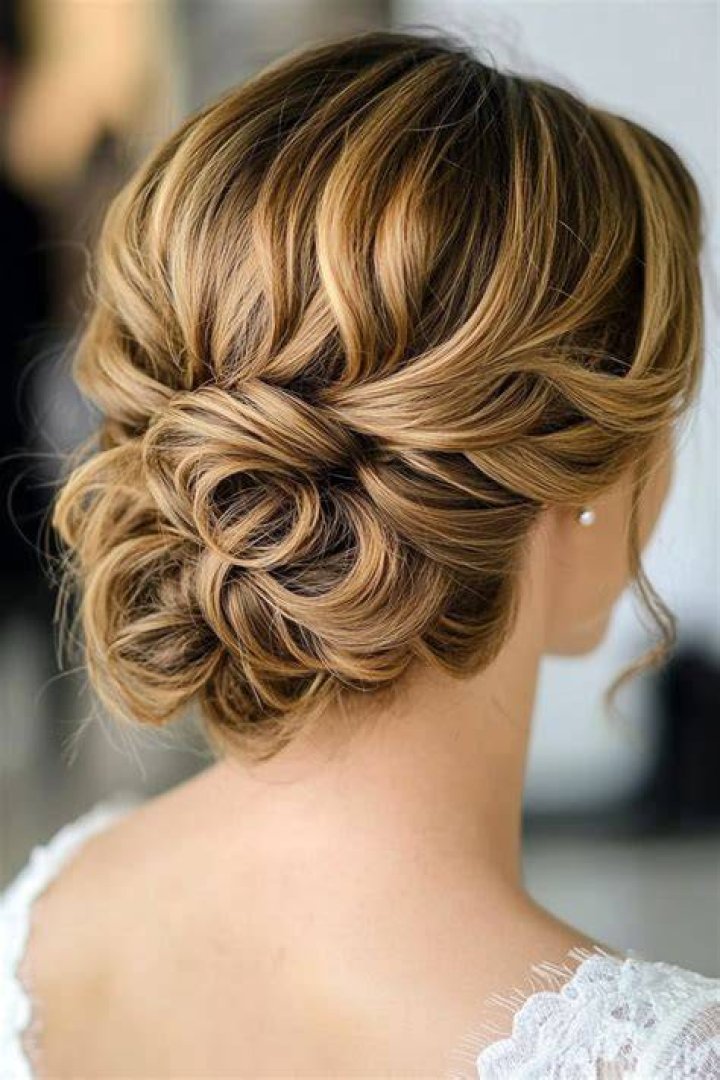 Classic Wedding Updos: Timeless Elegance for Your Special Day